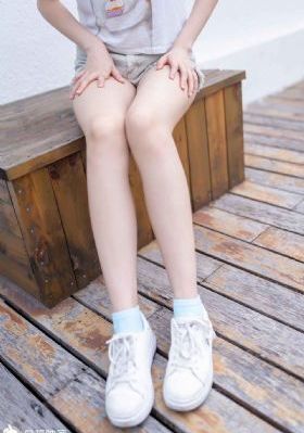 少妇泬出白浆18p_在线观看免费电影